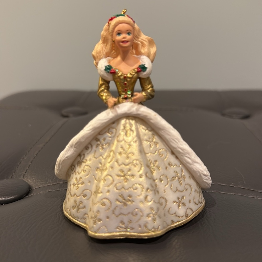 * Vintage* Hallamark| Barbie Collector Series Ornament- 1994